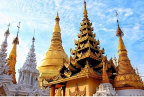 中国小伙去缅甸旅游:买一条特产皮带,回去看过标签后尴尬了