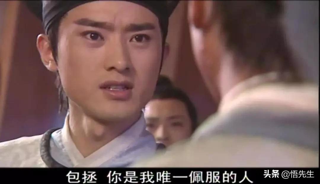 致我们逝去的童年往事只能回味,致我们逝去的童年时光一去不复返