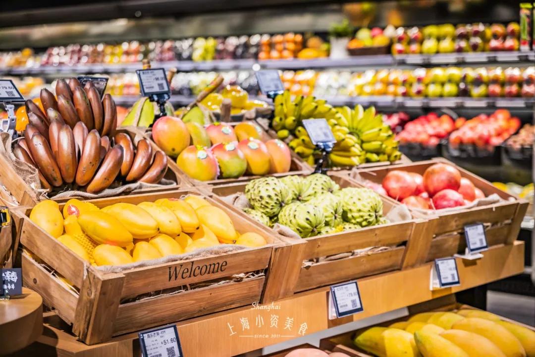 过年去超市囤货,过年没来得及买年货