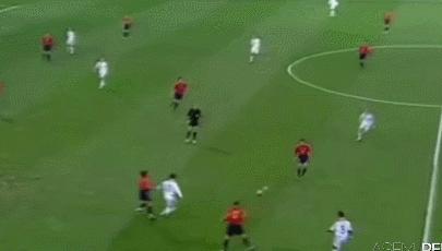 瓜式传控taka防守策略,tikitaka传控集锦