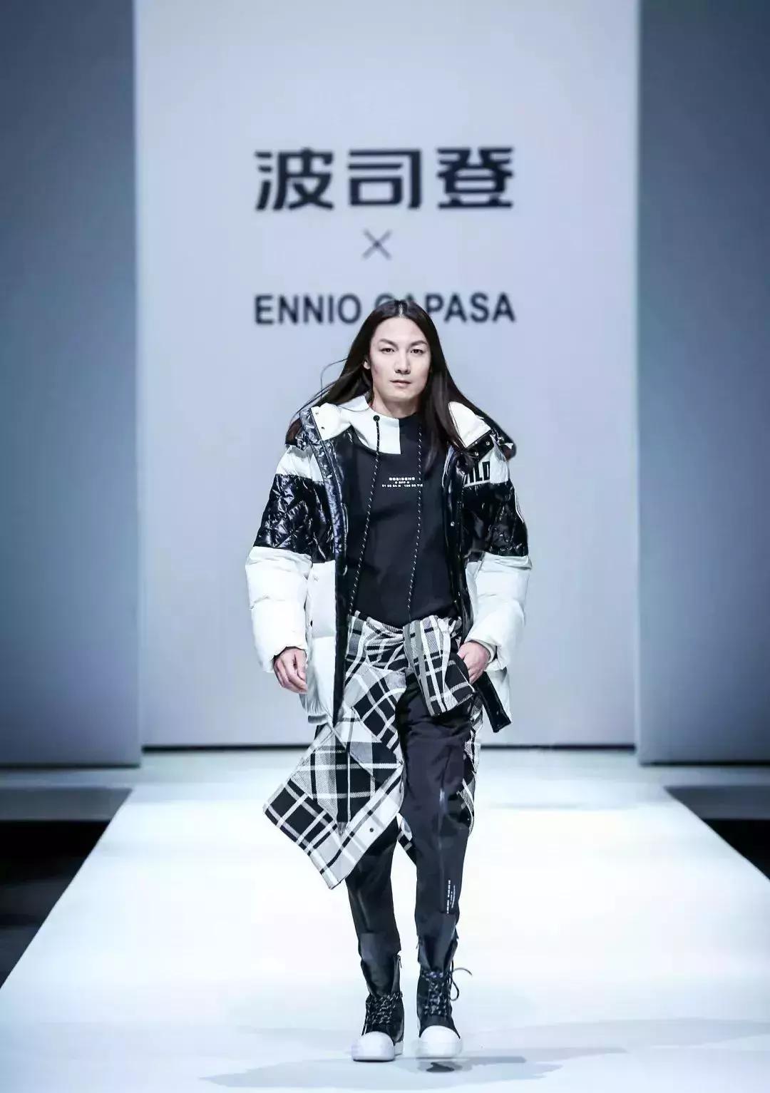 和加拿大鹅同档次的羽绒服,羽绒服排名前十名加拿大鹅羽绒服