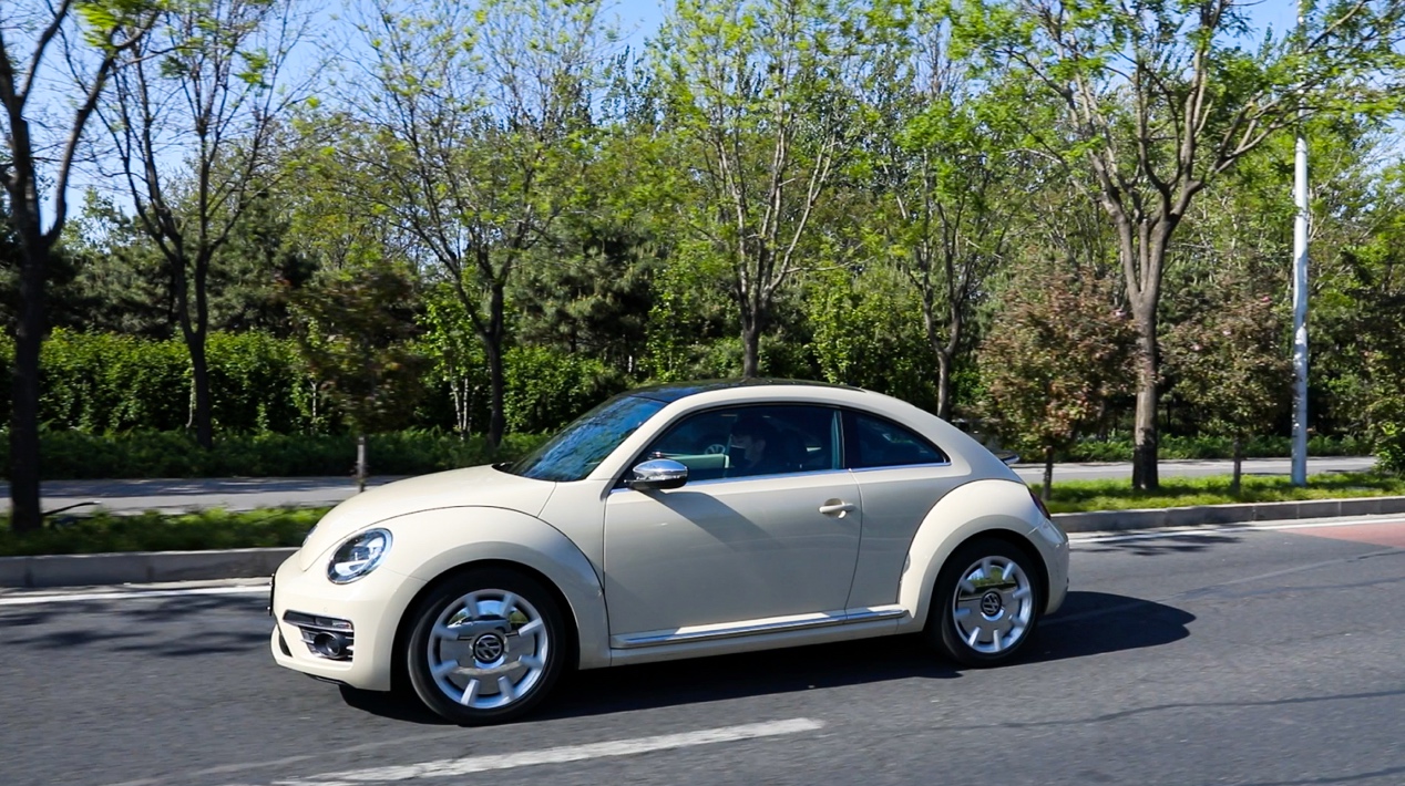 啊朋友再见周杰伦,大众甲壳虫2010款1.6试驾