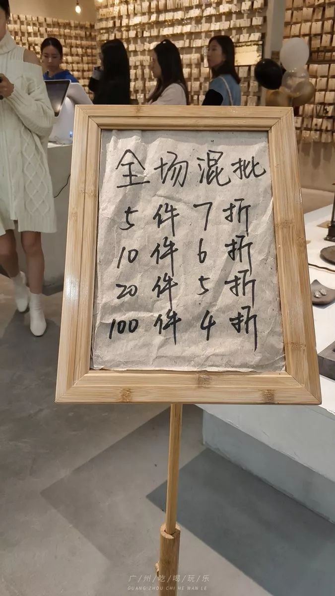 韩国东大门档口服装批发市场图片,韩国东大门服装批发有几个大楼