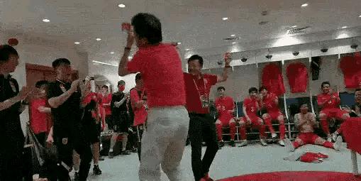 我们是足球的搬运工,我们是足球的搬运工相声