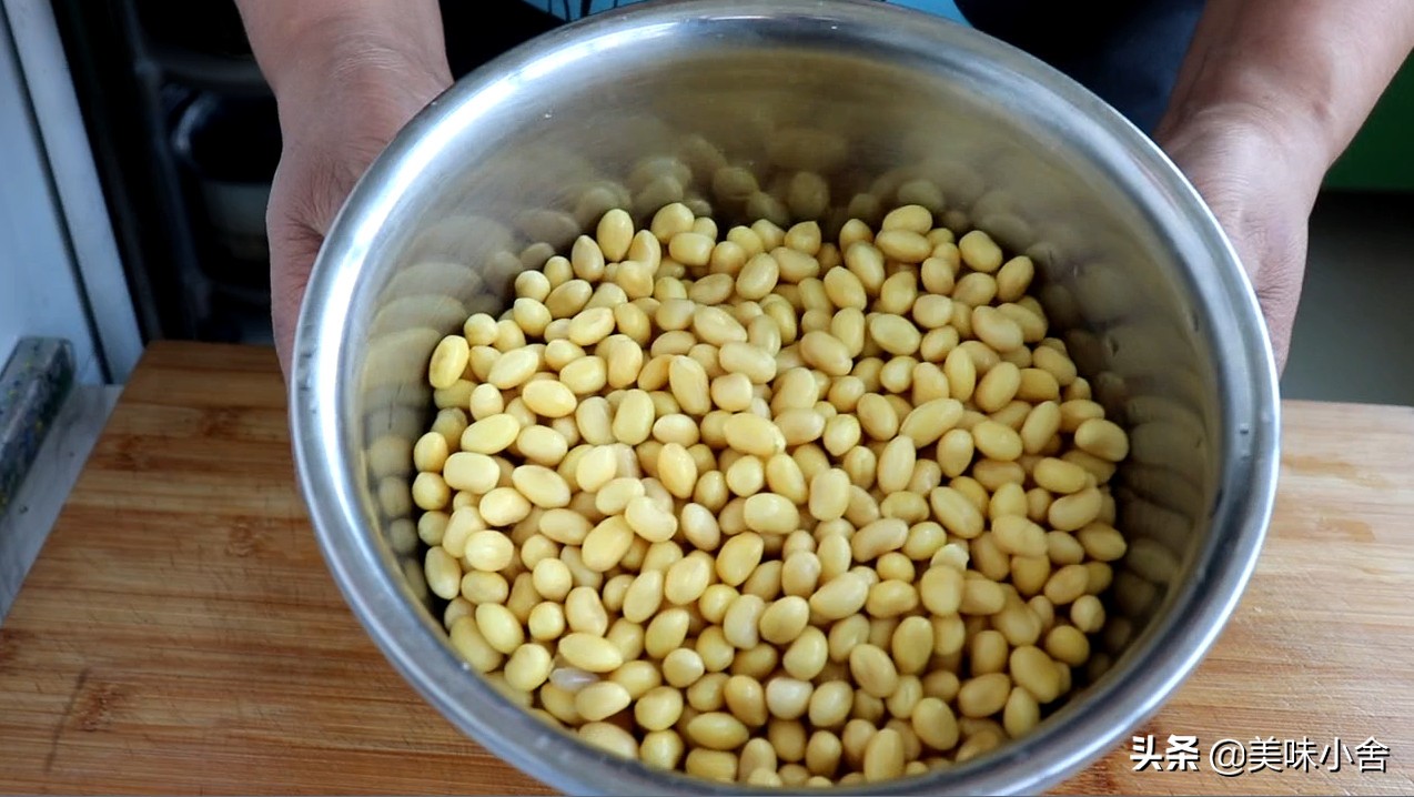 教你在家做黄豆辣椒酱,又香又辣又过瘾,比买的好吃多了