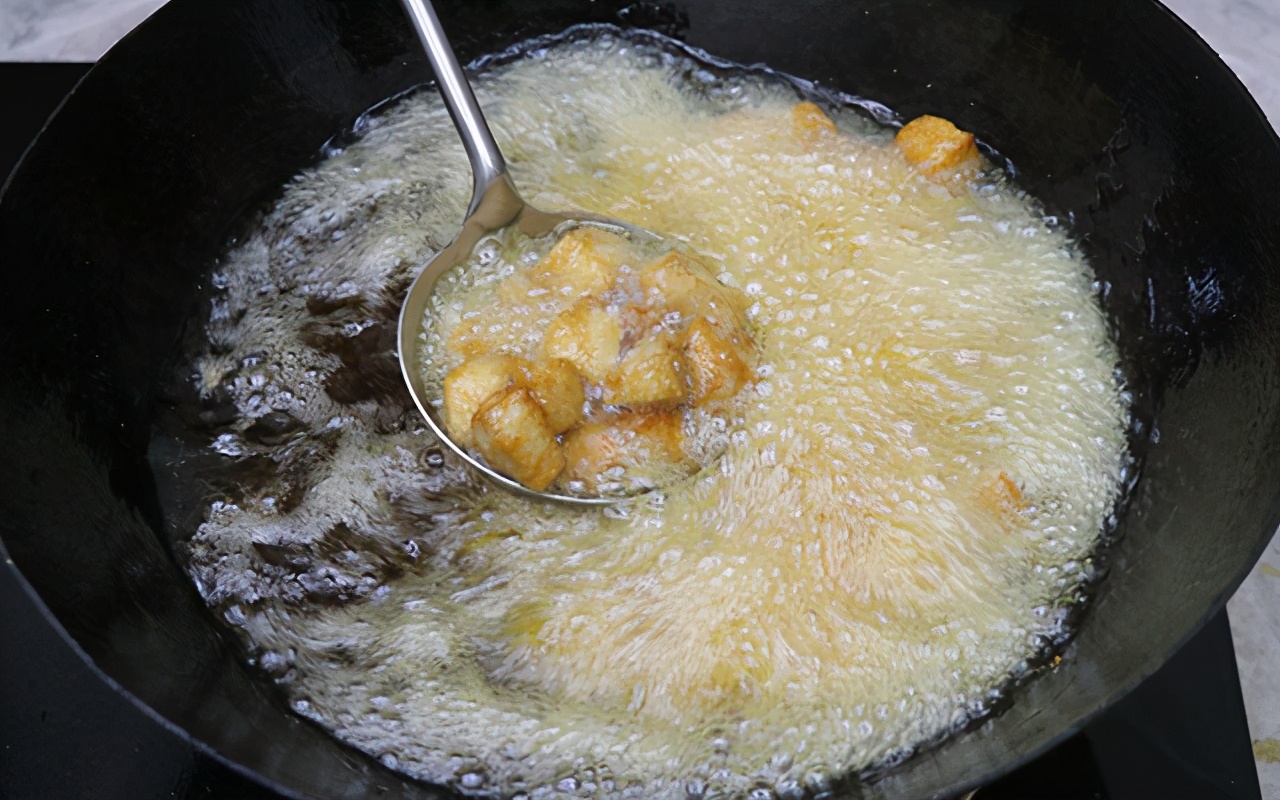 酸甜鸡胸肉的无油炸家常做法,鸡胸肉可以做酸甜里脊肉吗