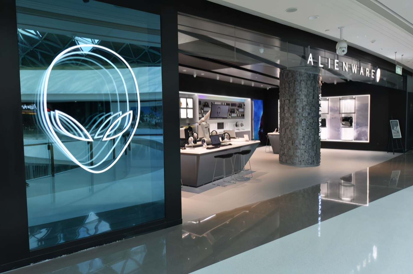 “游戏信仰机”进驻免税店网友：来回机票省了