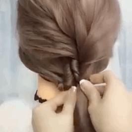 时尚编发教程让你瞬间气质满满,随意又时尚潮流的编发教程