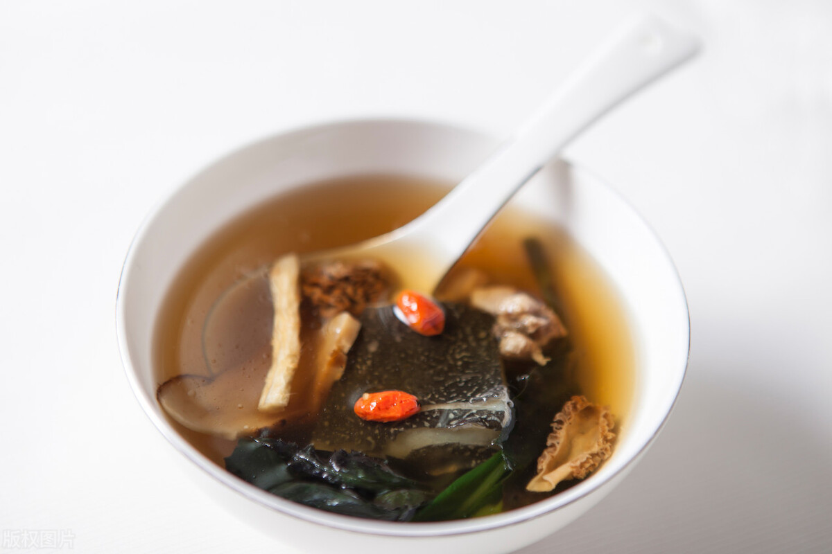 甲鱼汤放了2天还可以喝吗,甲鱼汤隔夜还能喝吗