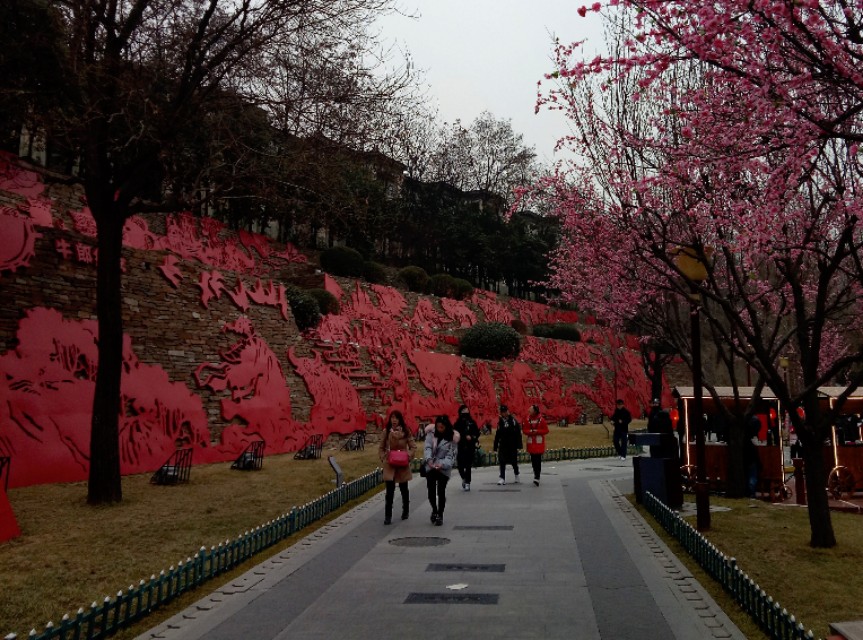 曲江寒窑遗址公园和曲江遗址公园,曲江寒窑遗址公园在地铁几号线