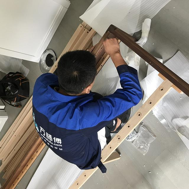 北美黑胡桃木床,黑檀木床和黑胡桃木床哪个好