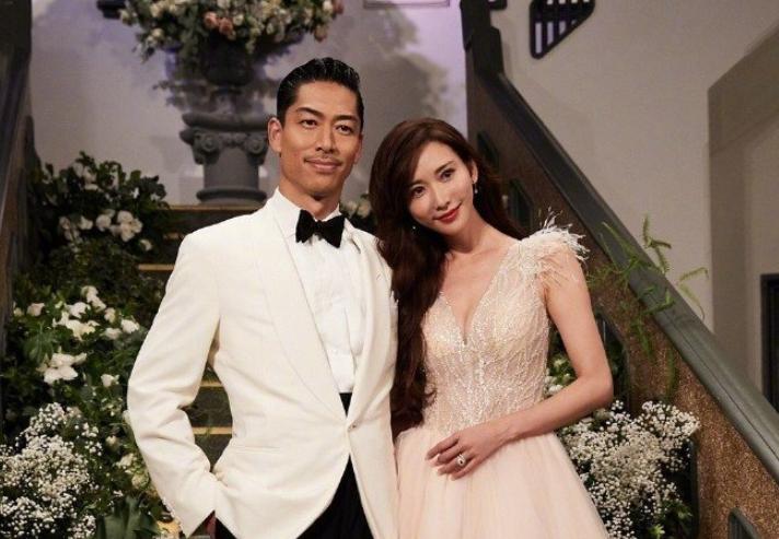 黑泽良平和林志玲相差几岁,黑泽良身材