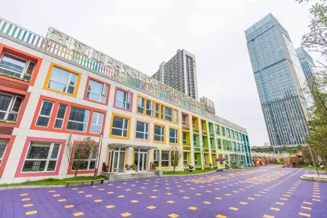 武汉幼儿园私立一般学费多少,武汉经外光合幼儿园学费