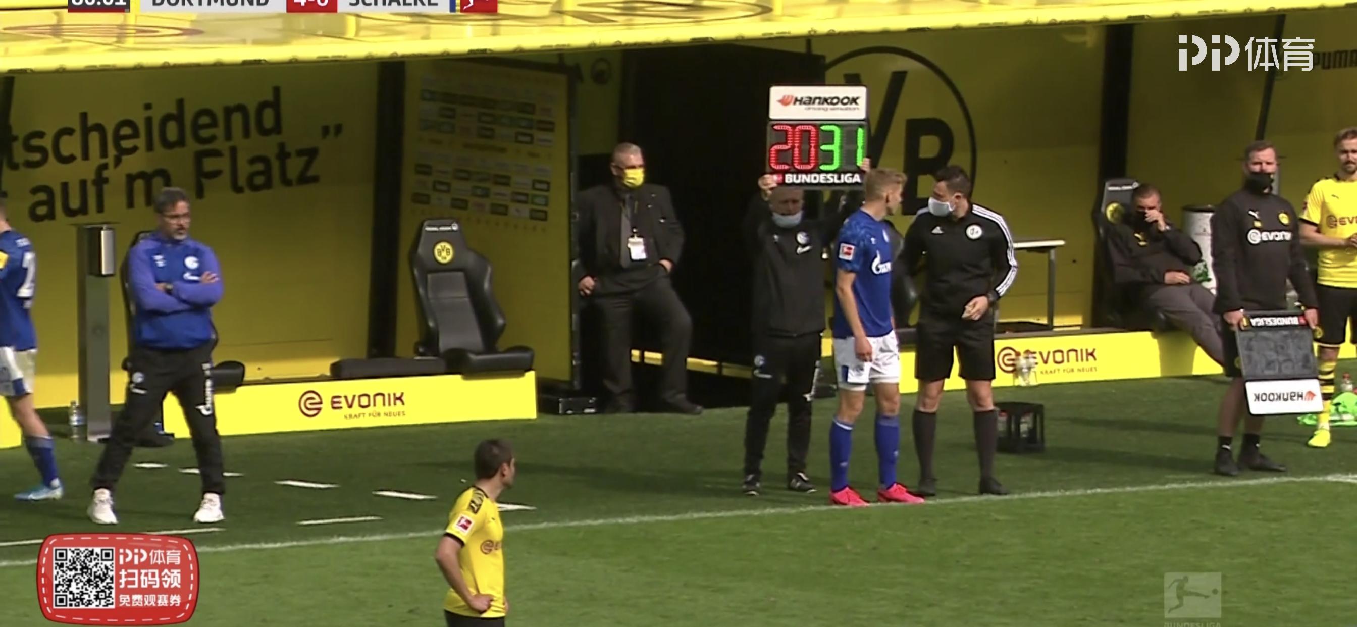 足球比赛三次换五人,足球什么时候开始可以换五个人了