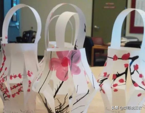 正月十五闹花灯欢乐喜庆过元宵,元宵节的灯笼和花灯怎么做