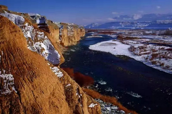 巴音布鲁克镇冬天的生活,巴音郭楞自治州和静县冬天