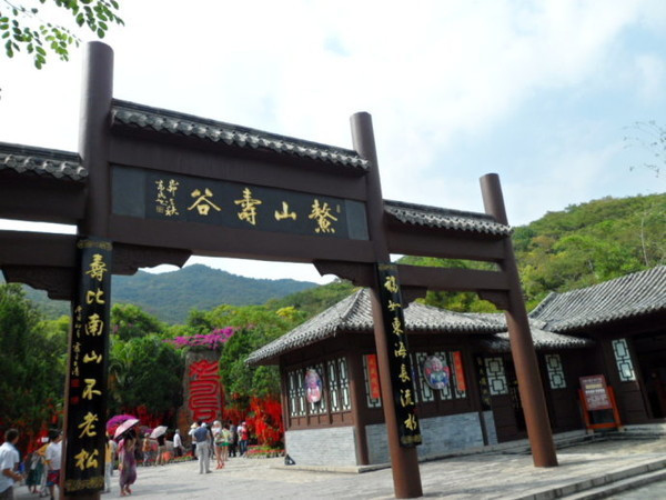 冬季三亚旅游攻略 (七月份去三亚旅行攻略路线推荐)