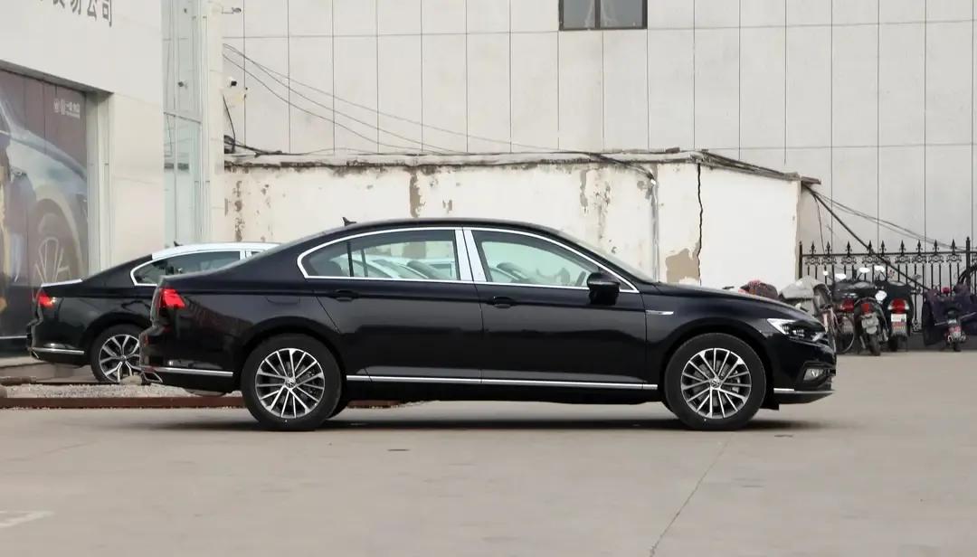 天籁与迈腾哪个质量好,红旗和迈腾哪个质量好