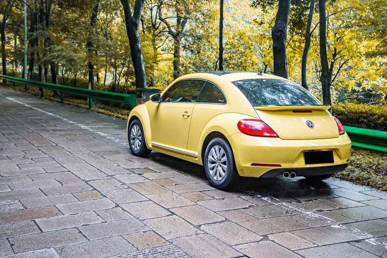 大学生万元二手车飞度,飞度和甲壳虫