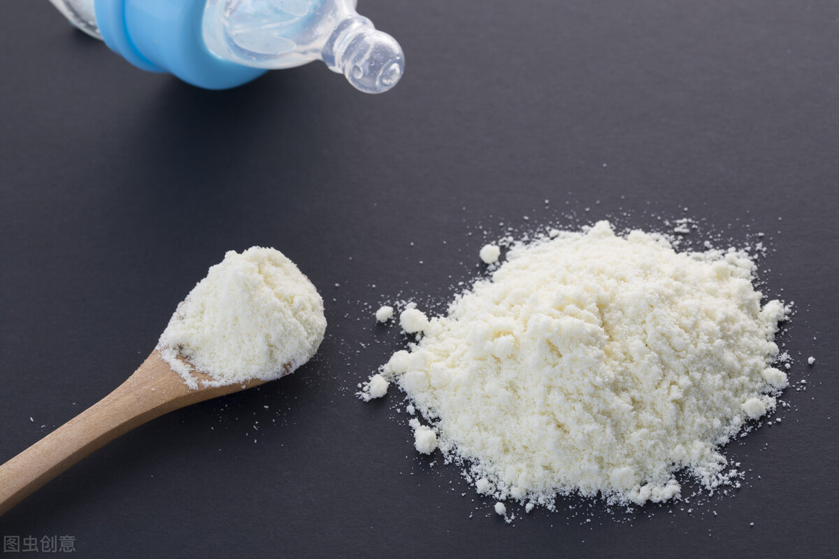 虎皮鹦鹉雏鸟手喂方法,鹦鹉雏鸟该喂什么食物