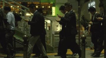 明星如何祛颈纹,女生颈纹很深该怎么解决