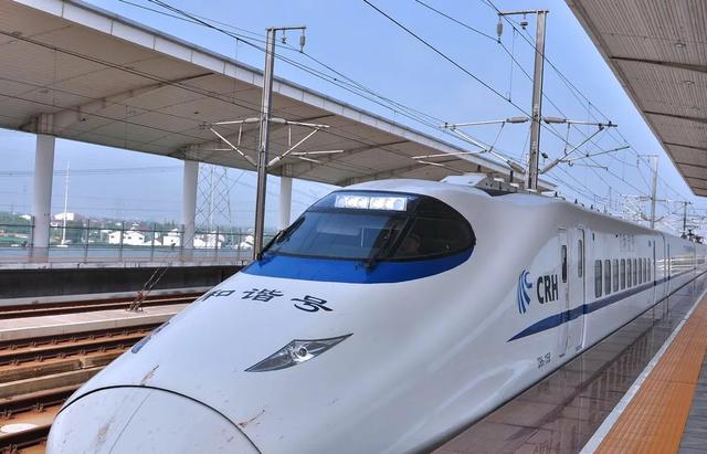 火车上的wifi密码用什么软件连,为什么火车上的wifi不能用了