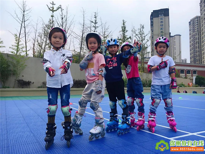 小学社团活动掠影,东街小学社团展示活动剪影