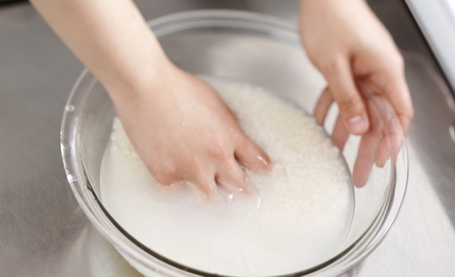 绿萝喝点什么水不黄叶,绿萝最爱喝的四种水