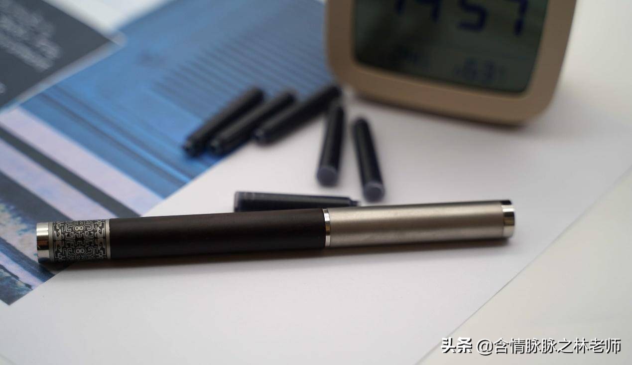 实木和现代的结合,笔下文创转轮钢笔体验
