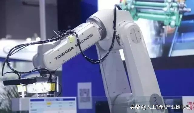 日本机器人和美国机器人,日本机器人对战美国机器人