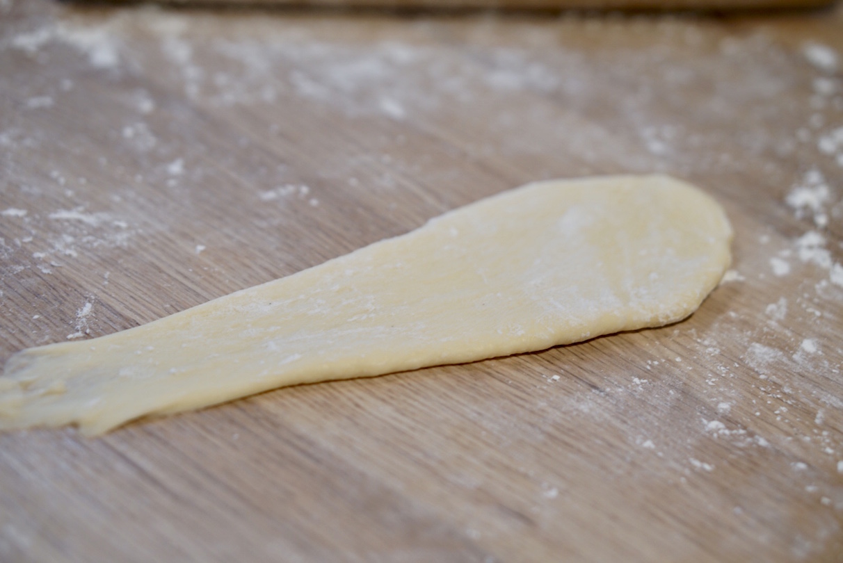 咸香好吃的日式盐面包，自己在家也能做，底部酥脆