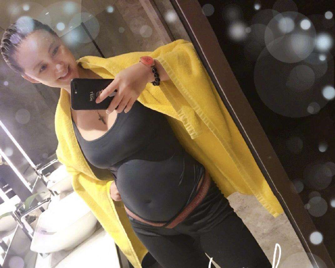 不要再对妈妈说为母则刚了,为什么现在女生不愿意当家庭主妇