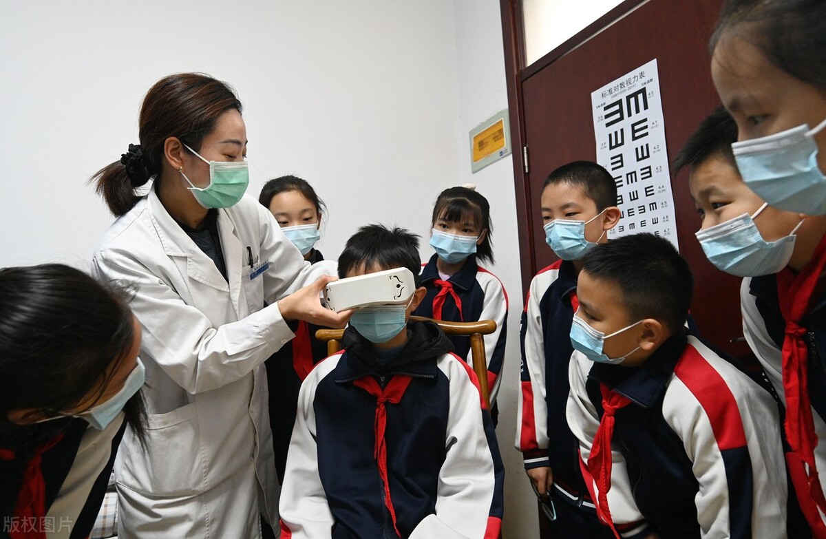 光正眼科和爱尔眼科哪个好,爱尔眼科在国内的眼科排名