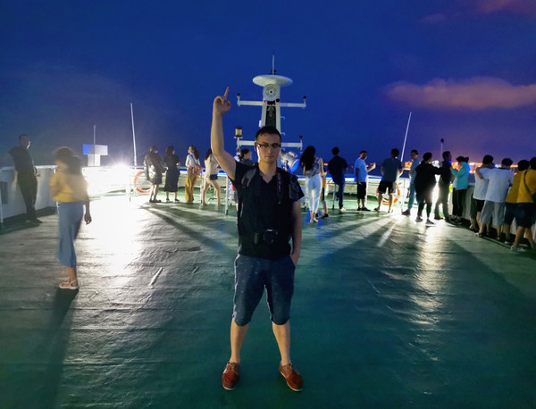 珠澳海湾夜游，看遍左手澳门右手珠海的繁华