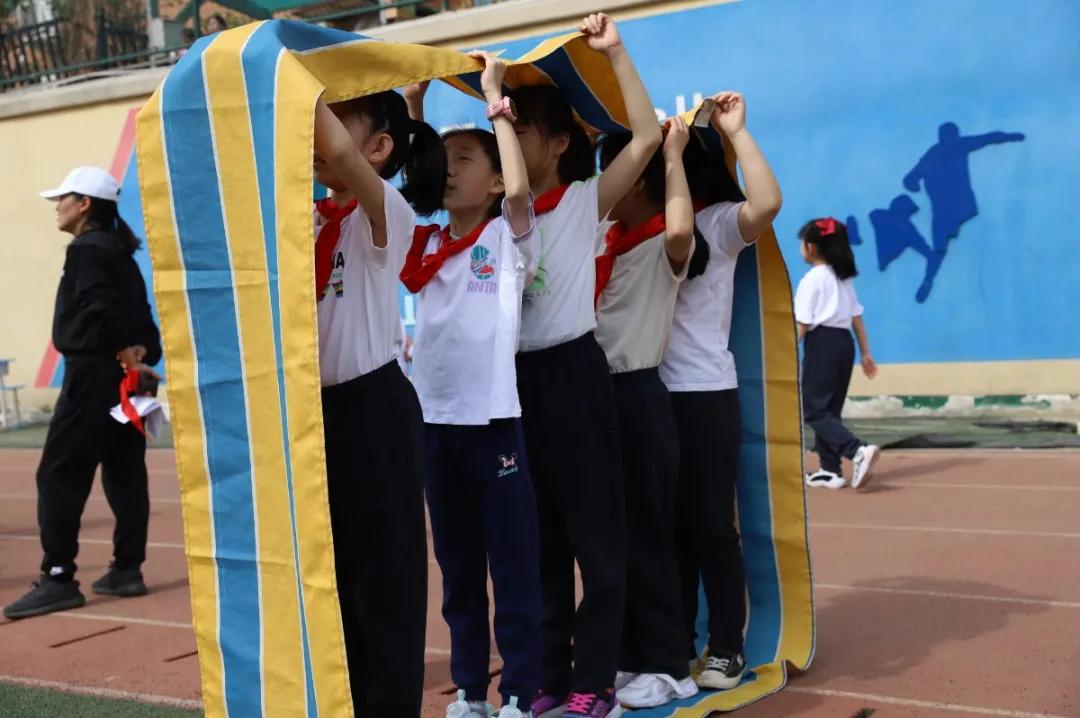 幸福小学春季运动会开幕式,金水区文化绿城小学春季运动会