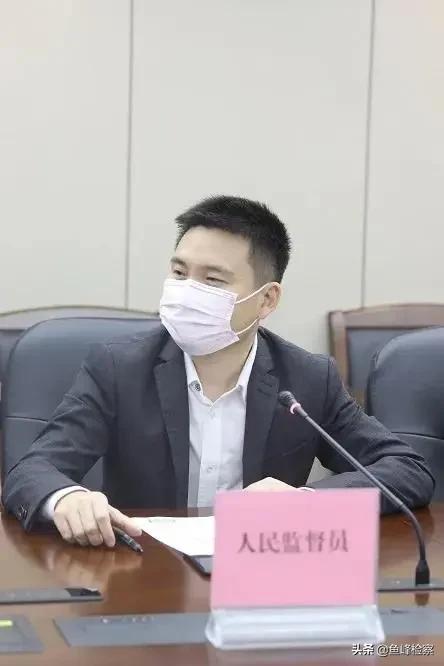 外卖小哥走进派出所这一幕太暖了,深夜外卖小哥暖心一幕