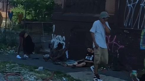 美国将开放吸毒安全屋,美国将为吸毒者开设注射中心