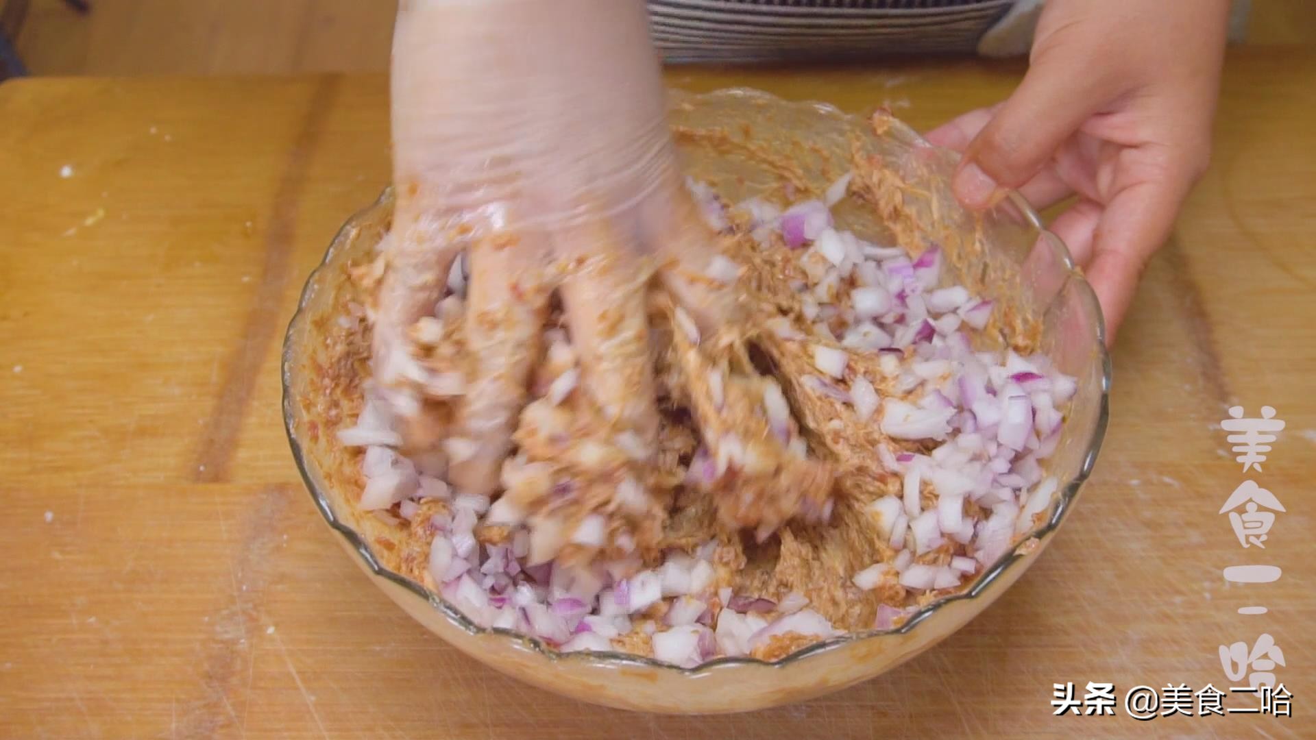早餐饼肉馅最好吃的做法,鲜肉饼早餐做法