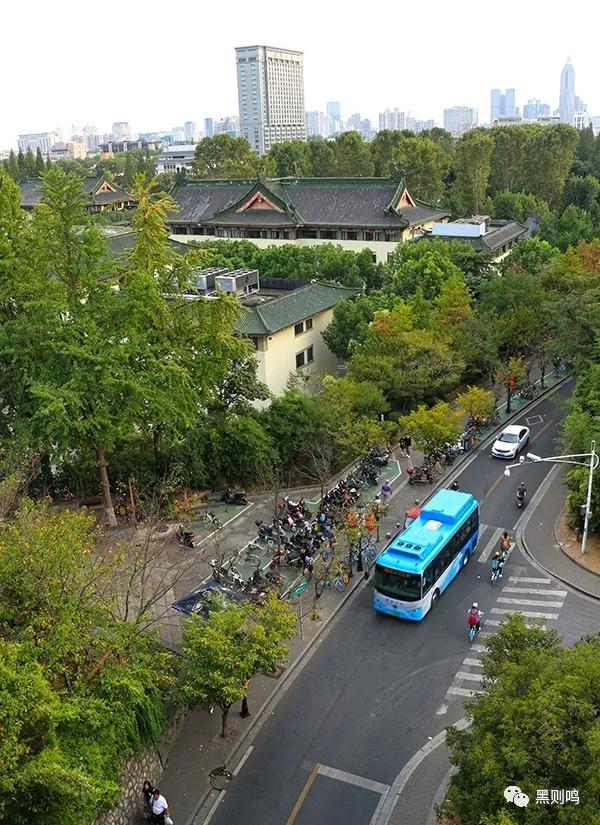 南京相隔百年的照片,南京城景对比图