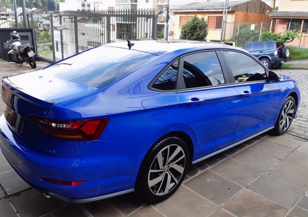 最新款本田思域和大众速腾对比,本田思域1.5t和速腾1.5哪个更好