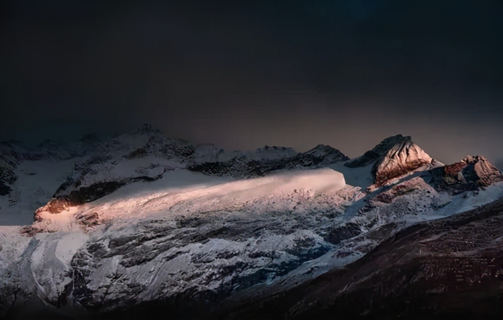 从中医角度看胸闷是怎么引起的,80岁老年人焦虑抑郁怎么治