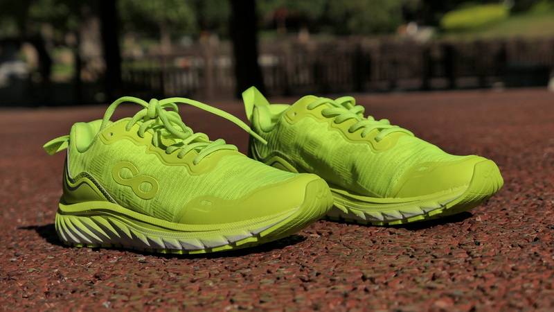 咕咚跑鞋10k和pro评测,咕咚10k跑鞋怎么样