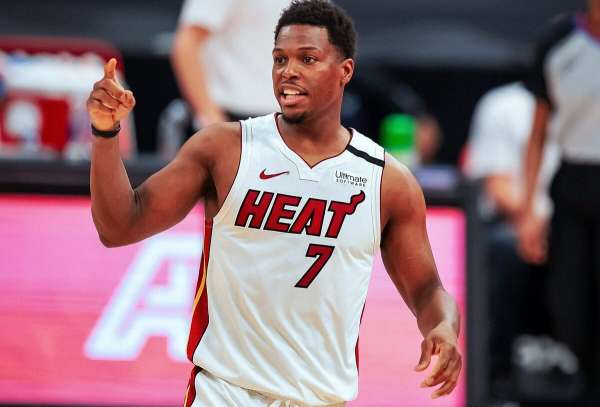 詹姆斯湖人队史得分排名,湖人雷霆詹姆斯抢断