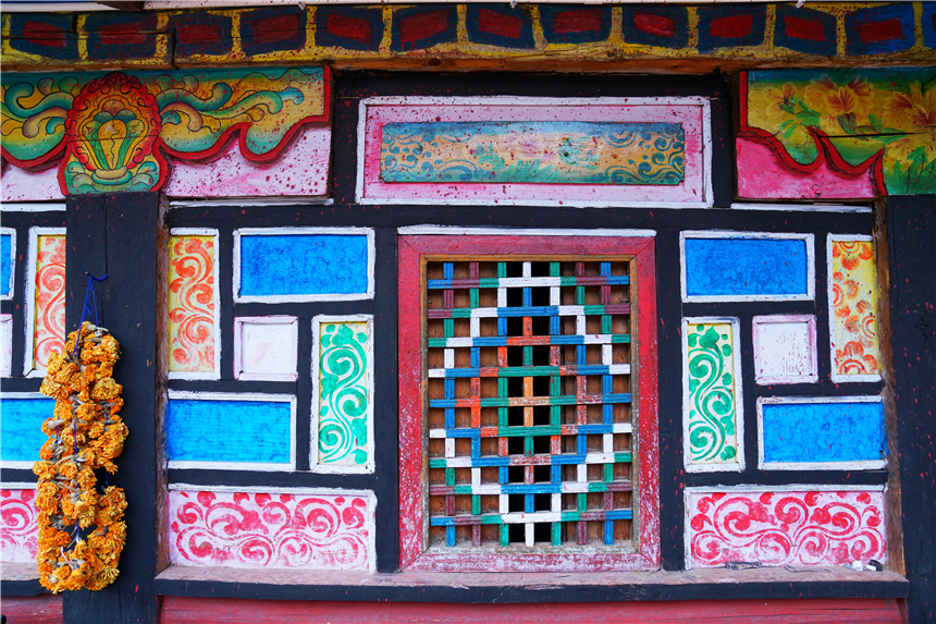 甘孜州有个很漂亮的村寨,甘孜州藏寨