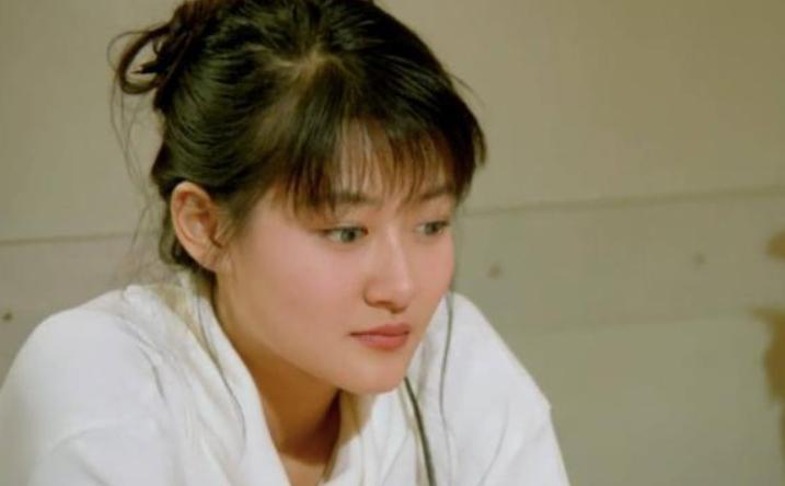 陈宝莲：留下满月的儿子，从24楼纵身跳下，是谁把她逼上了绝路？