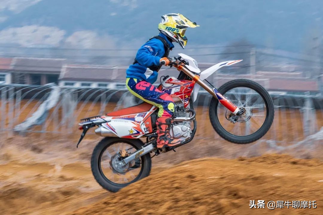 摩友，请不要鼓励女生玩摩托车