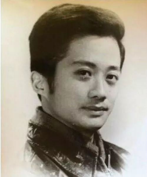 李小璐17岁出道即巅峰,30岁李小璐图片