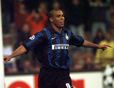 深度解析一下这套足球装备,最好的足球装备