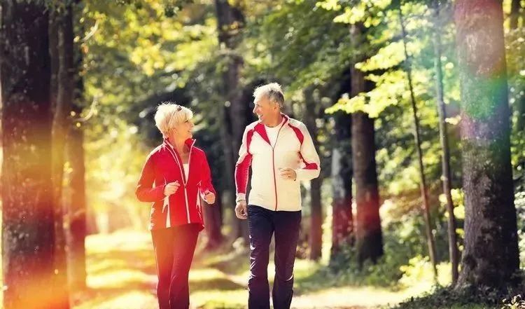 有什么药治便秘效果好副作用小,老年人药物引起便秘怎么办