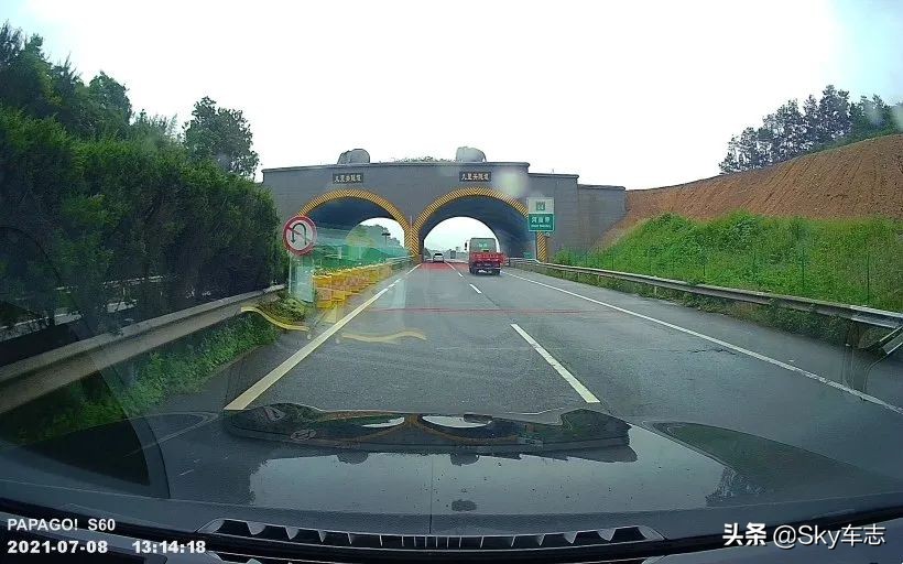 7天3000公里,宝马x57000公里发现烧机油